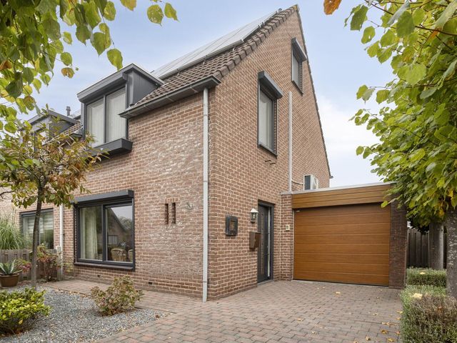 Trompstraat 9, Kloosterzande