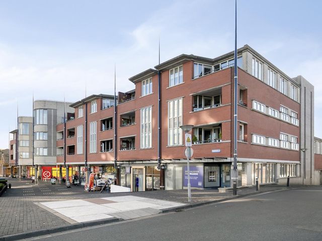 Stadhuisplein 71, Terneuzen