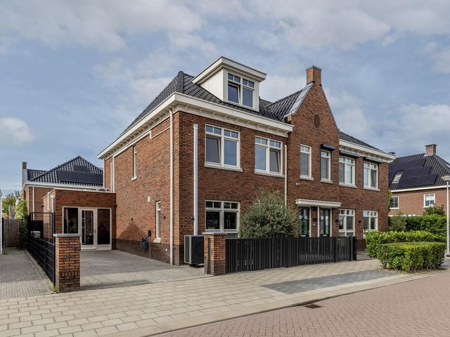 Zilvervloot 18, Rhoon