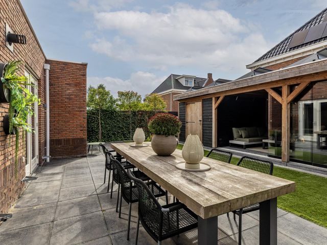 Zilvervloot 18, Rhoon
