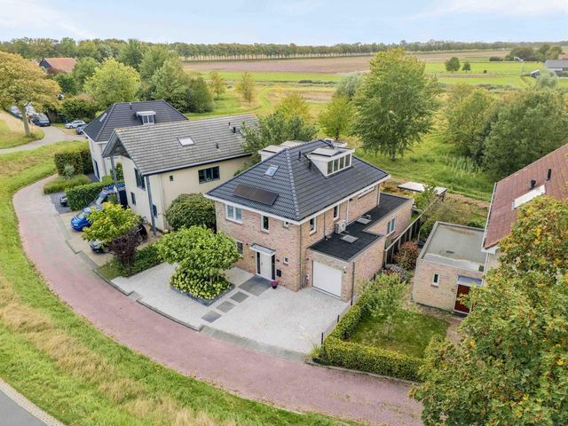 Koedood 33c, Rhoon