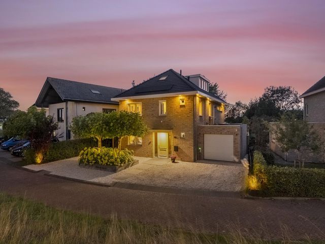 Koedood 33c, Rhoon