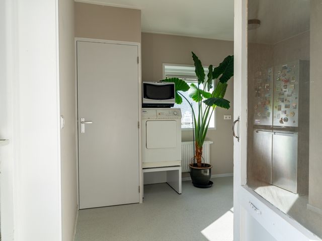 Oegemastraat 25, Genderen