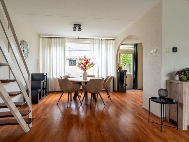 Elzenstraat 52, Brakel