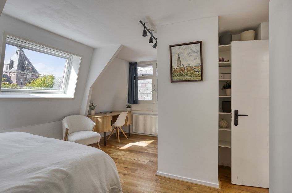 Linnaeusstraat 19III