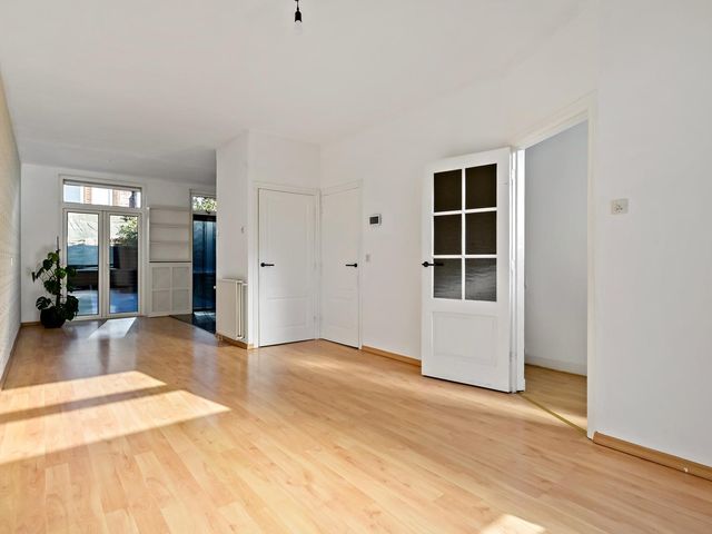 Spakenburgsestraat 34, 'S-Gravenhage