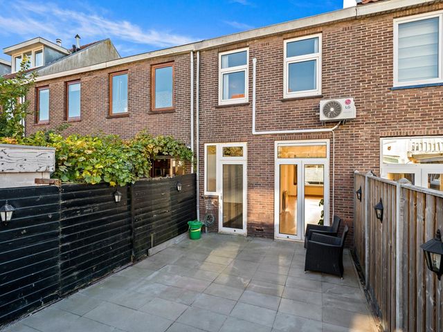 Spakenburgsestraat 34, 'S-Gravenhage