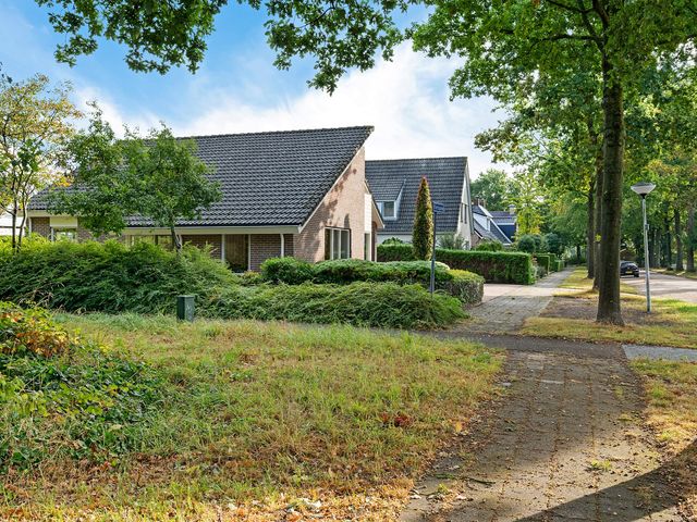 Kolfbaan 47, Burgum
