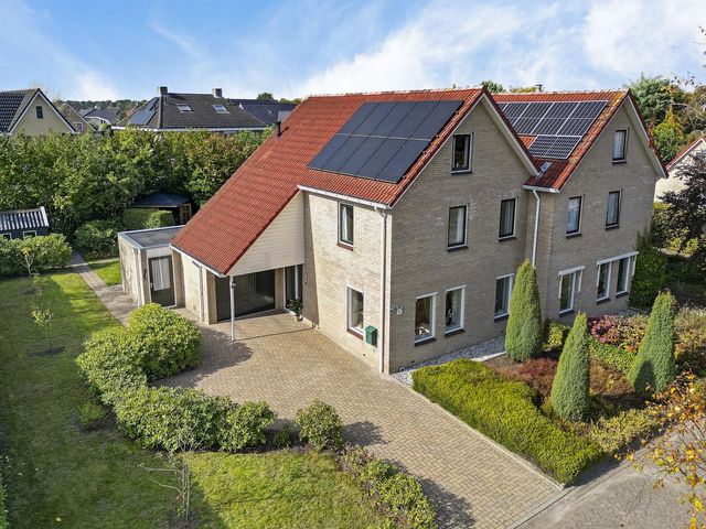 Braambos 10, Sleen