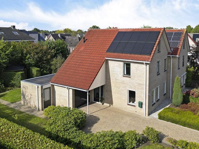 Braambos 10, Sleen