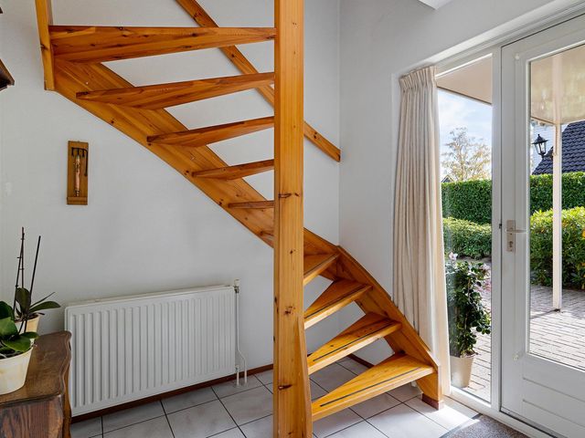 Braambos 10, Sleen