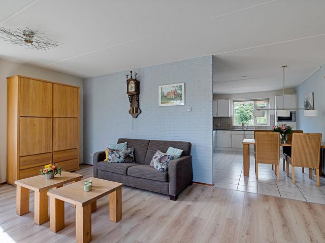 Braambos 10, Sleen