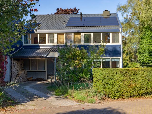 Houtweg 1, Holten