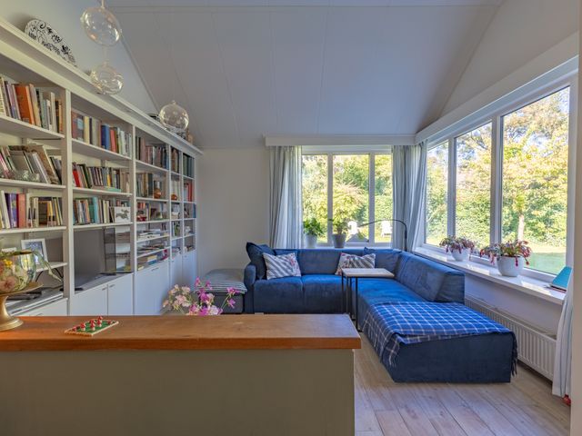 Houtweg 1, Holten