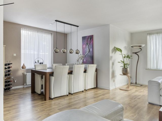 Wissel 76, Etten-Leur