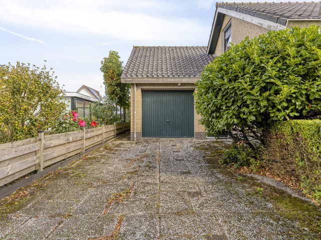 W.G. Bootlaan 23, Burgh-Haamstede