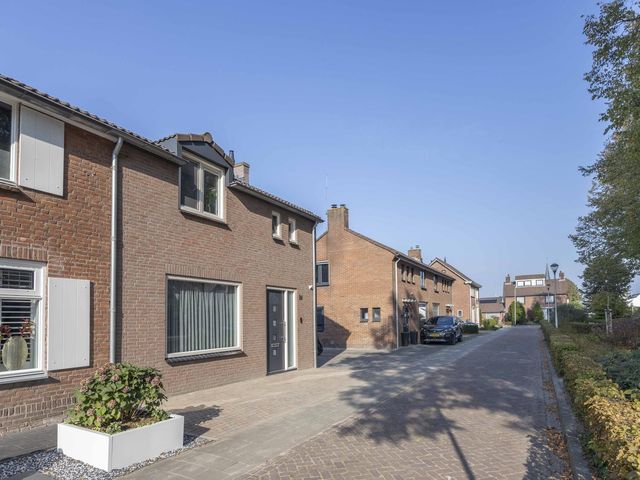 Kerkstraat 28, Berkel-Enschot