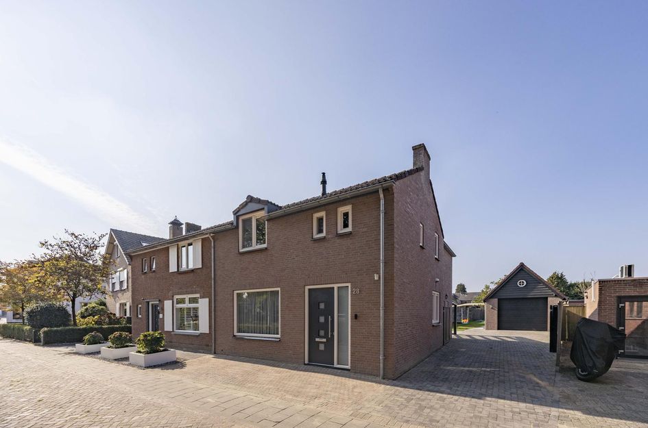 Kerkstraat 28