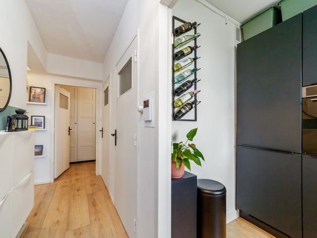 Isabellaland 1186, Den Haag