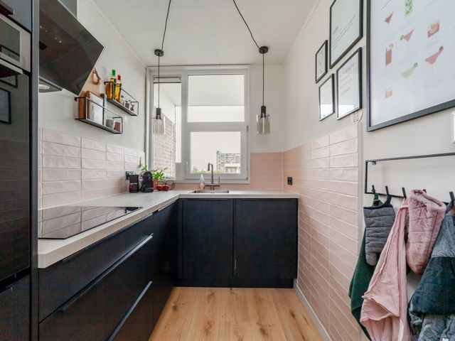 Isabellaland 1186, Den Haag