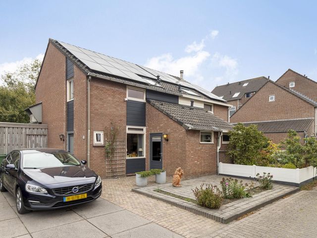 Dennenbroek 73, Breda