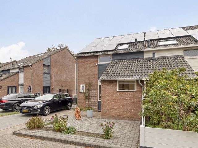 Dennenbroek 73, Breda