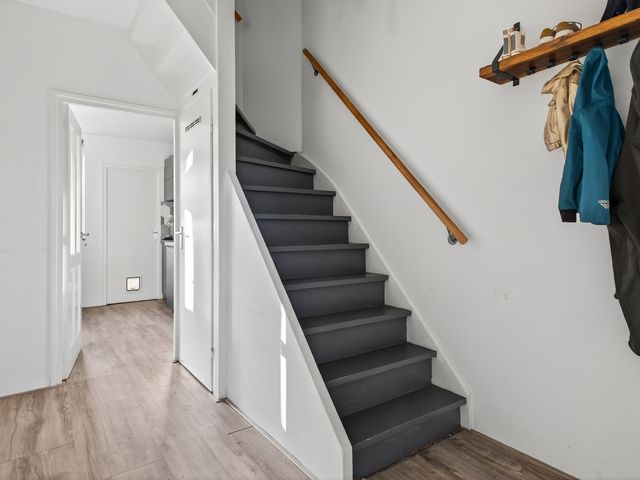 Vikarijbuorren 37, Minnertsga