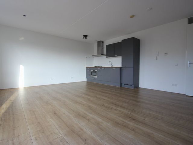 Kanaalkade 77, Alkmaar