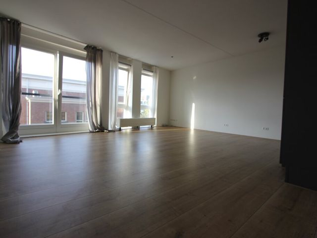 Kanaalkade 77, Alkmaar