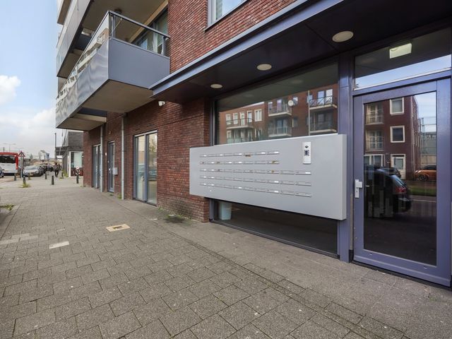 Waldorpstraat 492, Den Haag