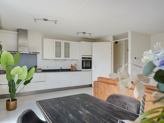 Waldorpstraat 492, Den Haag