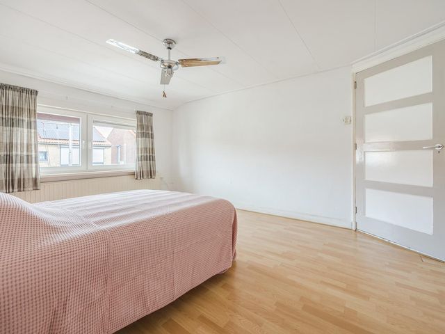 Beatrixstraat 37, Terneuzen