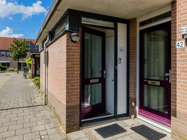 Prinses Irenelaan 44, Den Hoorn