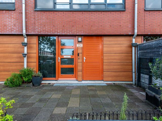 Laan der V.O.C. 224, Almere