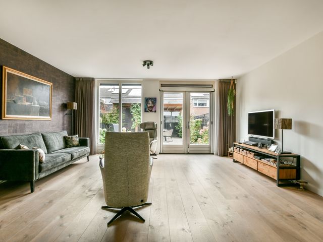 Zuidveldt 18, Zoeterwoude