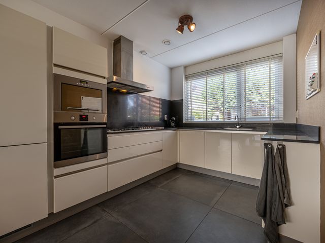 Goudzoeker 22, Rhoon