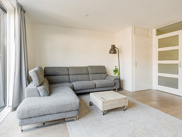 Couperusweg 27, Almere