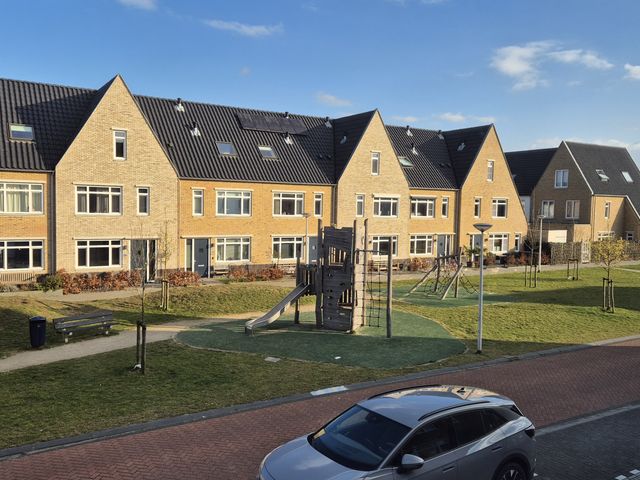 Spotvogel 10, Uithoorn