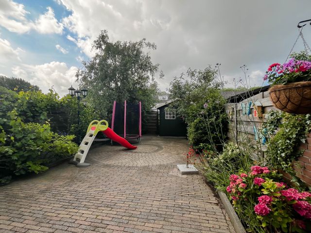 Oostmoor 20, Nieuw-Vennep
