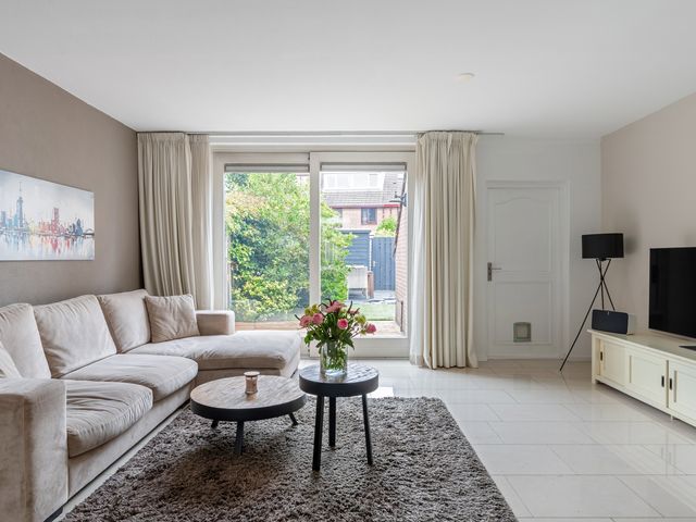 Zevengetijdeklaver 17, Rotterdam