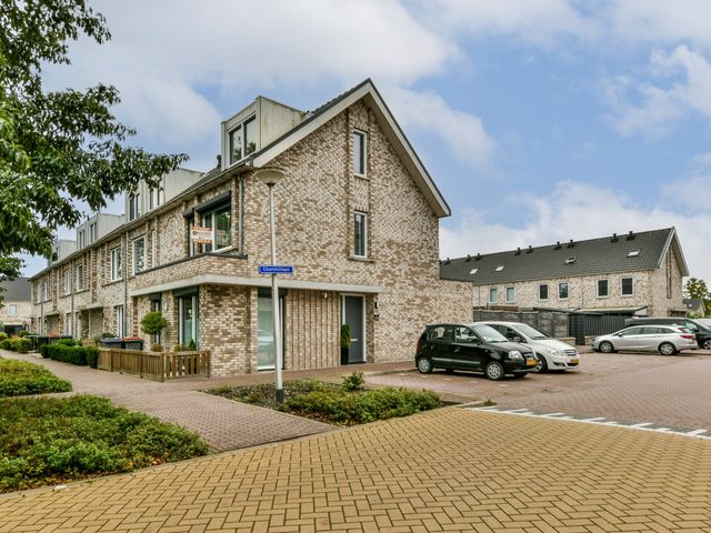 Europarei 52, Uithoorn