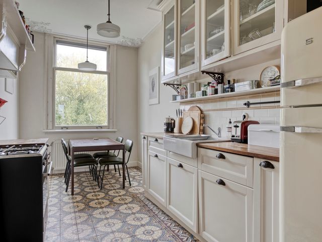 Claes de Vrieselaan 46B, Rotterdam