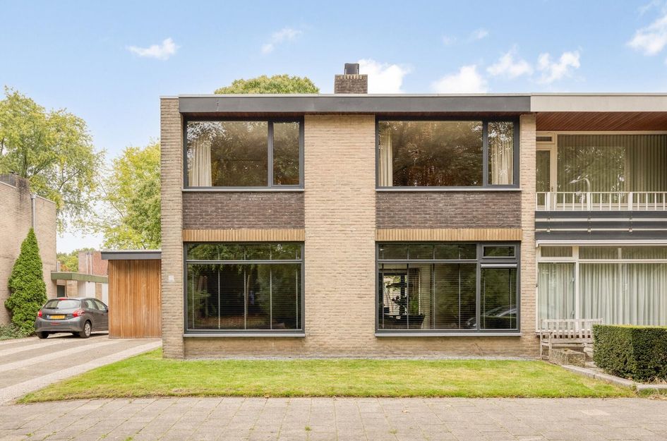 Schout Crillaertstraat 15