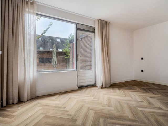 Wit-Geellaan 42, Zoetermeer