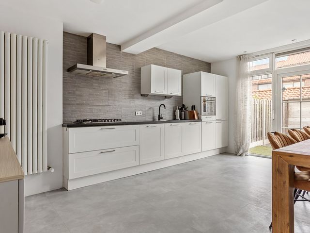 Henriette Roland Holststraat 7, Maassluis