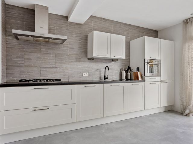 Henriette Roland Holststraat 7, Maassluis