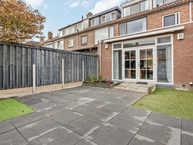 Henriette Roland Holststraat 7, Maassluis