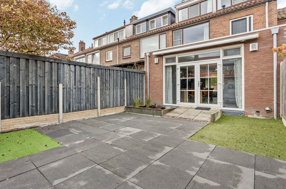 Henriette Roland Holststraat 7