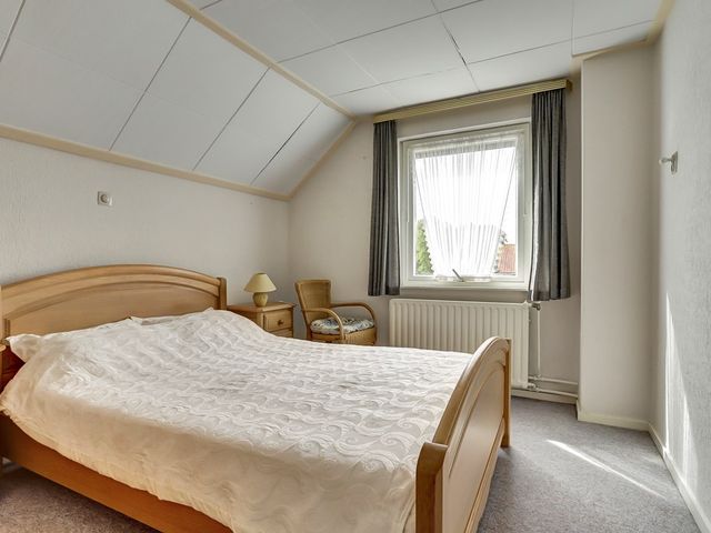 Polderstraat 11, Sprundel