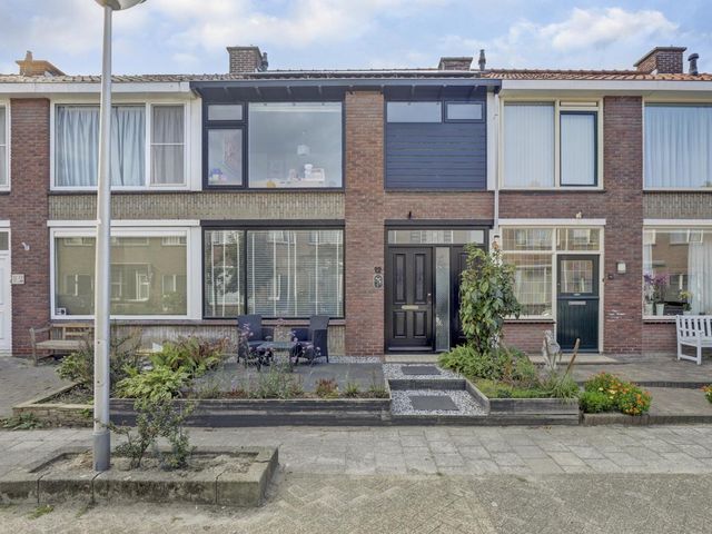 Witte de Withstraat 12, De Lier